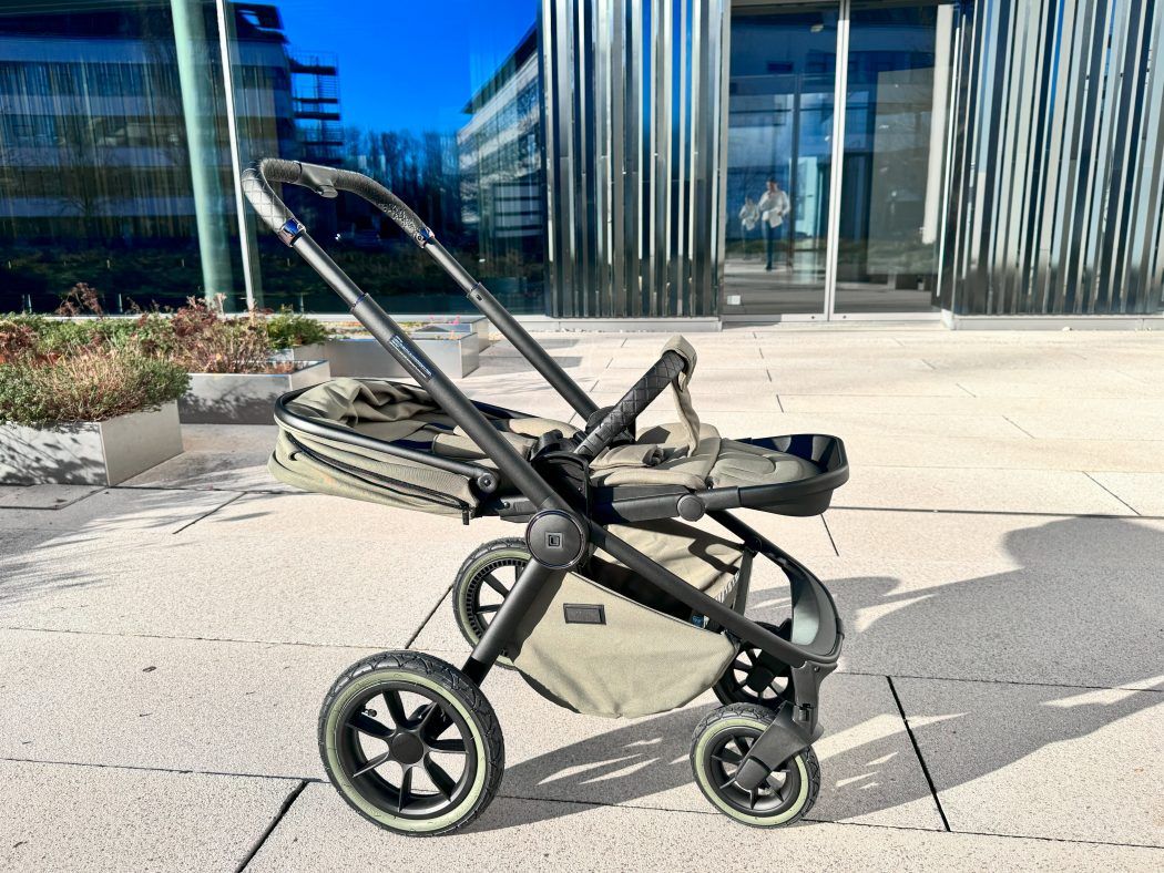moon resea+ kinderwagen seitenansicht waagerechte liegeposition 
