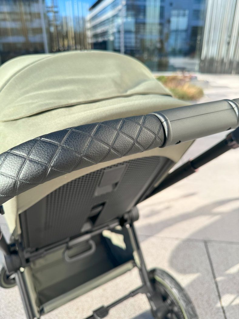 detail aufnahme edler schieber mit lederbezug resea+