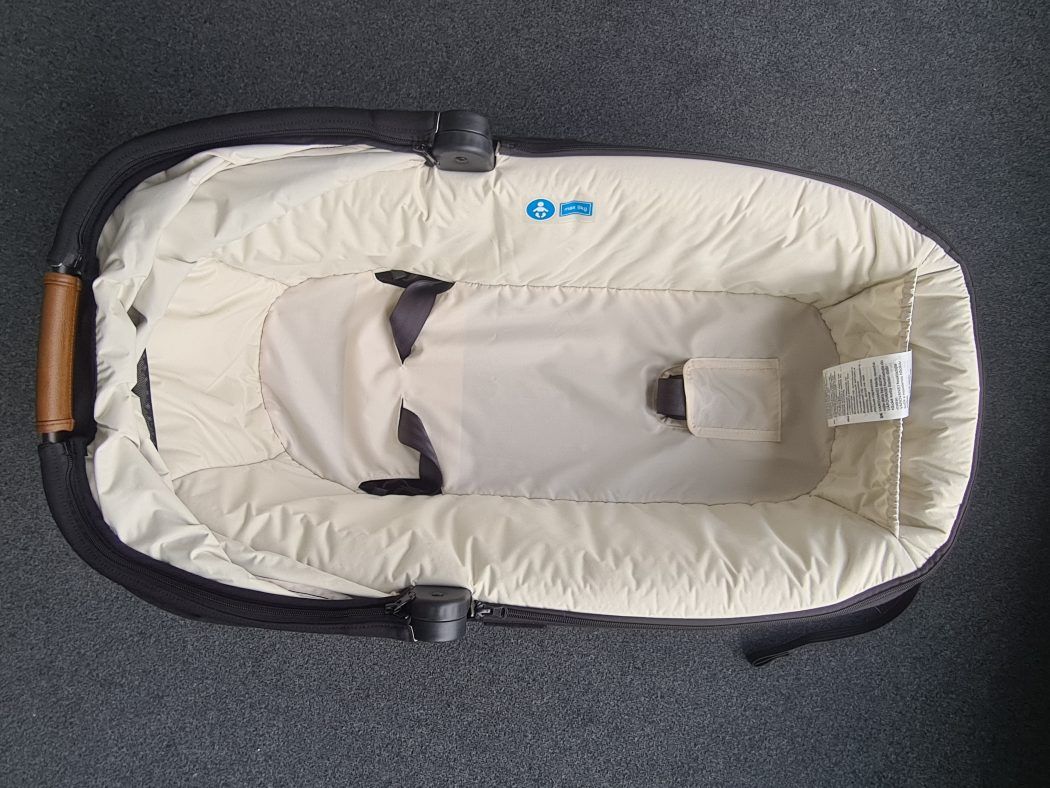 joie calmi r129 test babywanne gurtfach