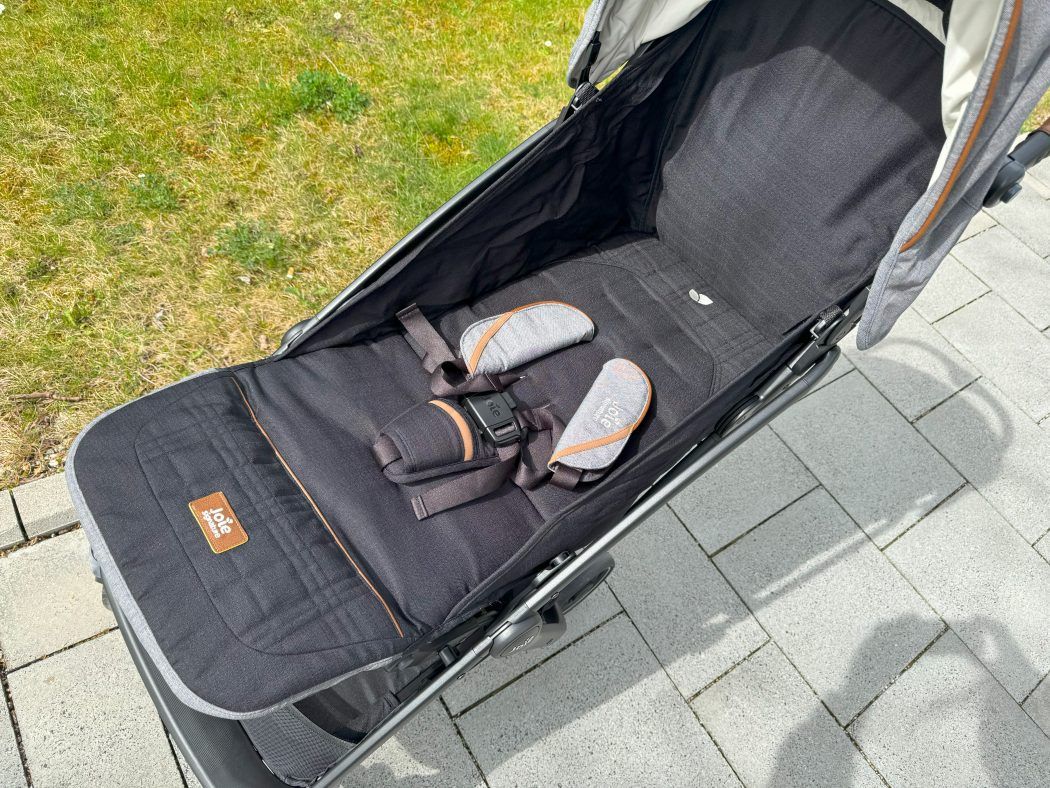 joie tourist reisebuggy test erfahrungen abmessungen liegefläche