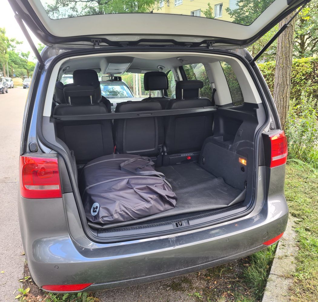 maxi cosi iora test transport im auto kofferraum