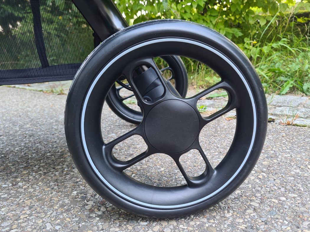 zelia3 kinderwagen hinterrad pannensicher
