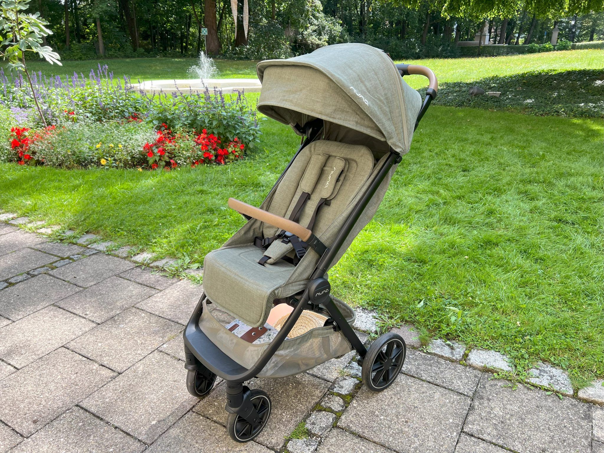 Elegantes Reisebuggy Fur Babys Fotosnull