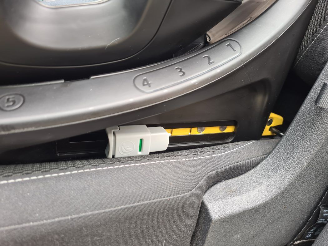 isofix befestigung maxi cosi emerald test
