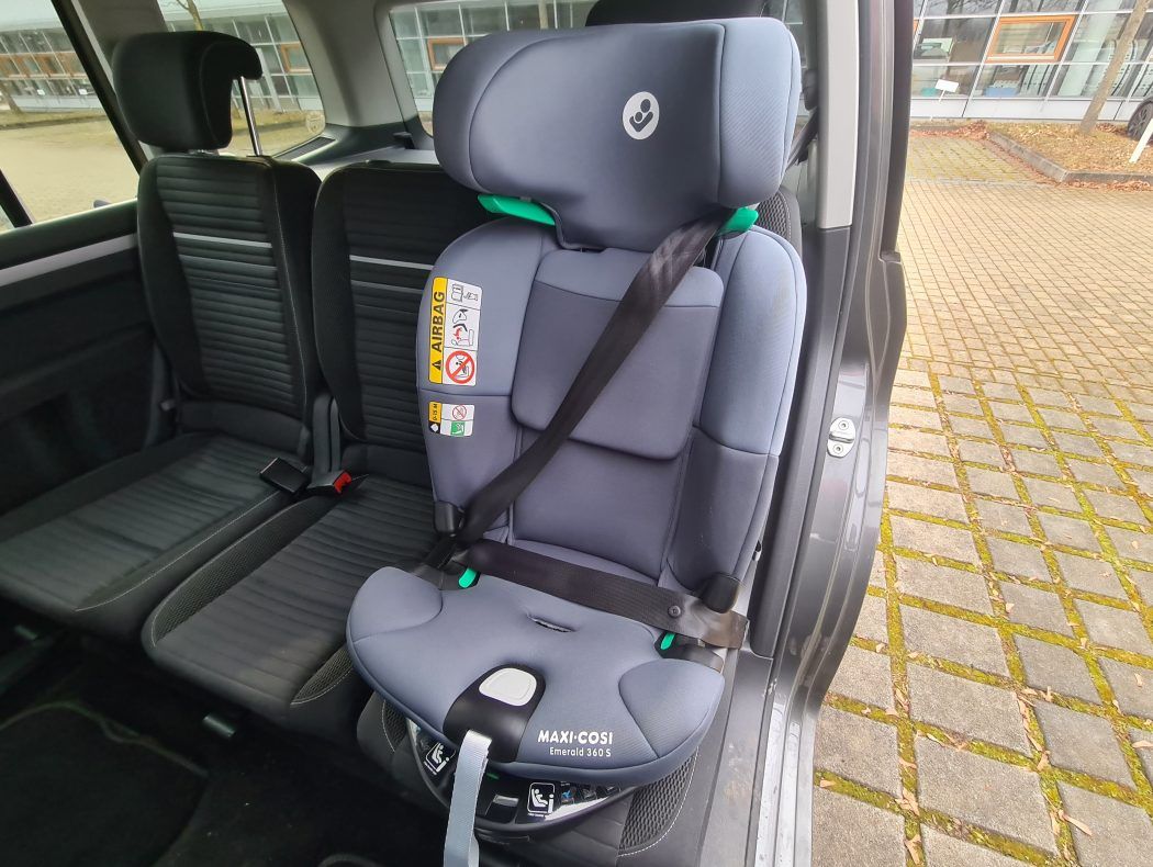 maxi cosi emerald kindersitz test einbau im auto ab 4 jahre