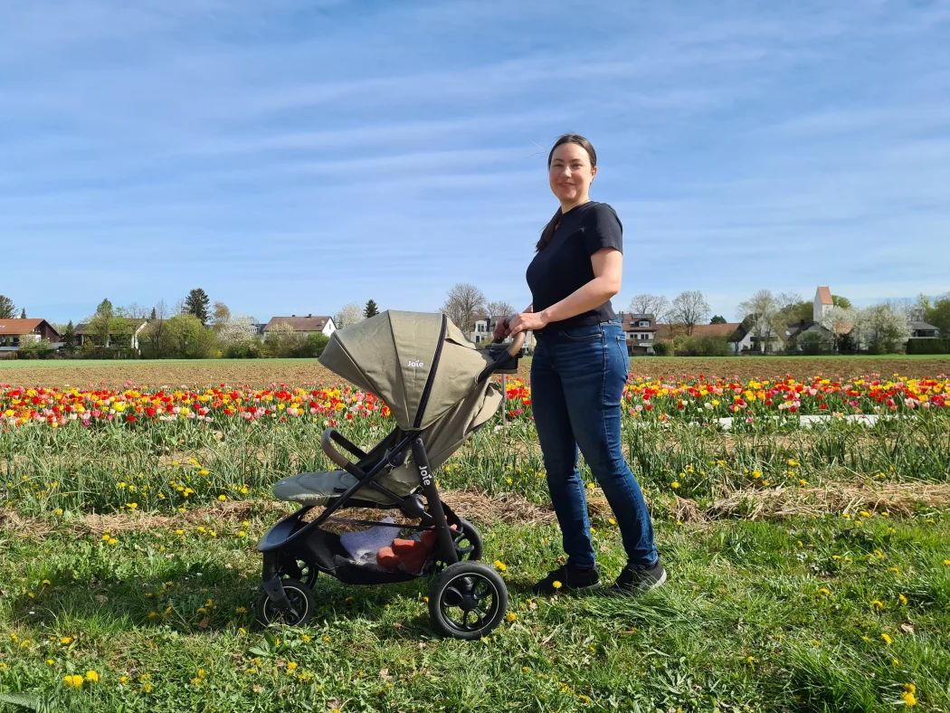 joie buggy test schieben am feldrand