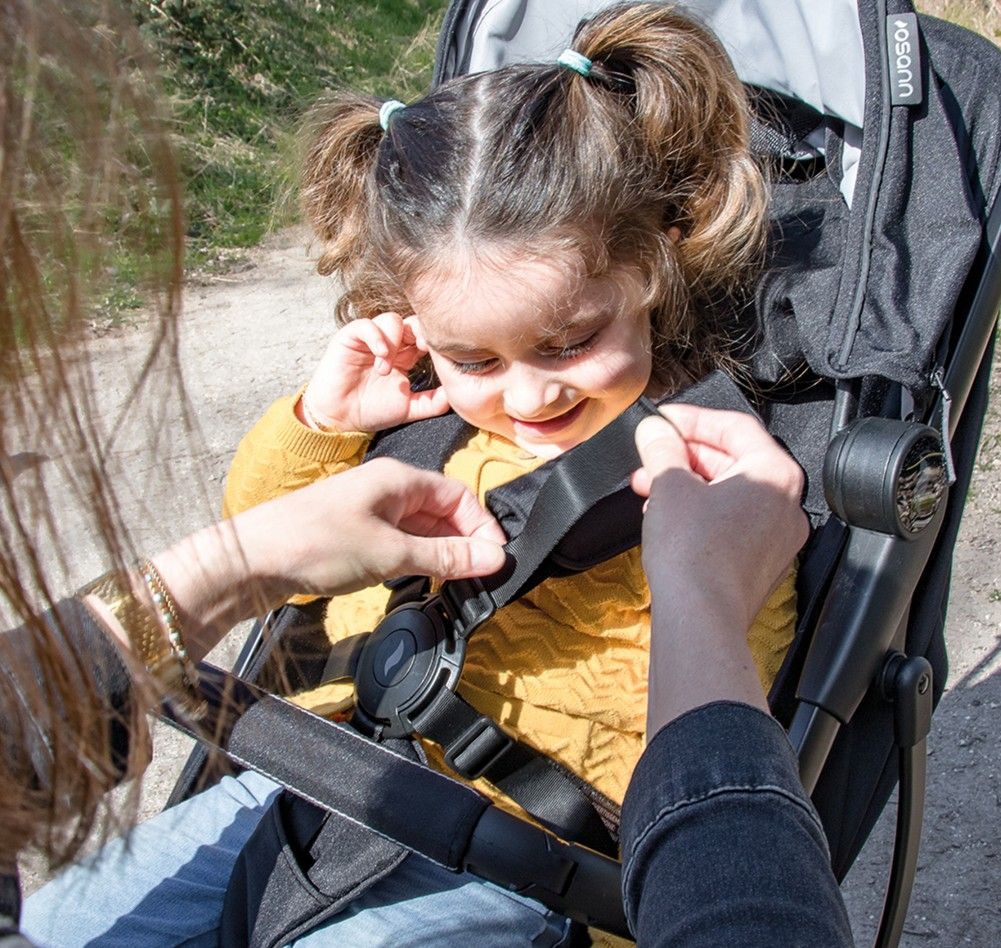Osann Vegas Reisebuggy mit Liegefunktion im Test, kleiner leichter Buggy mit kleinem Packmaß