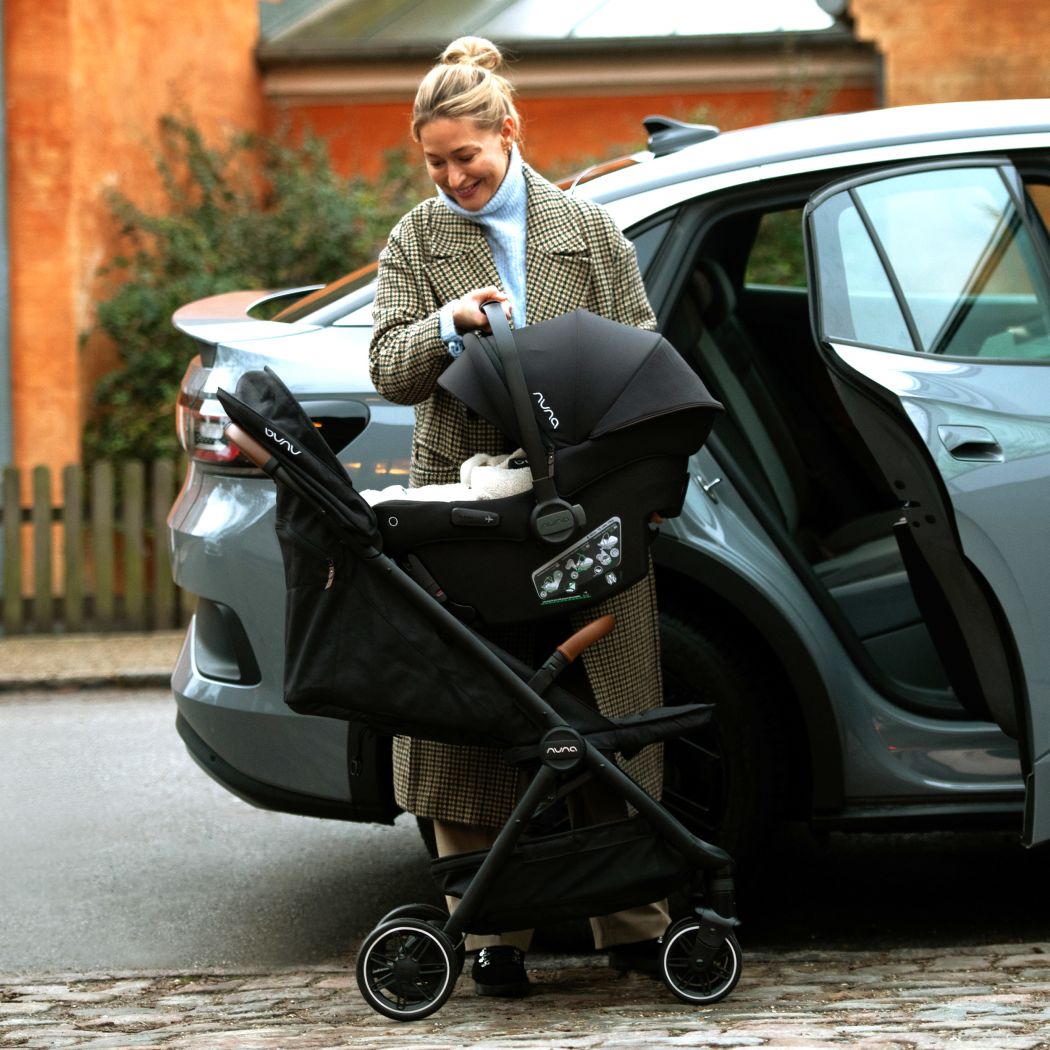 travelsystem nuna pipa urbn babyschale auf kinderwagen gestell