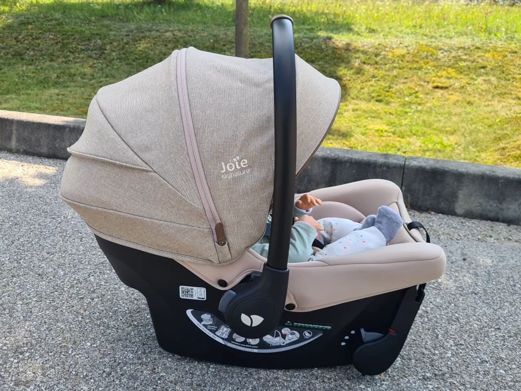 babyschale joie sprint seitenansicht