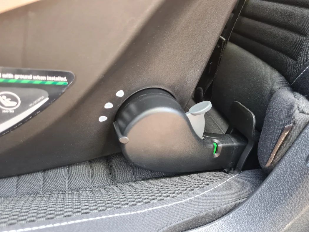 joie sprint test isofix konnektor grünes feld