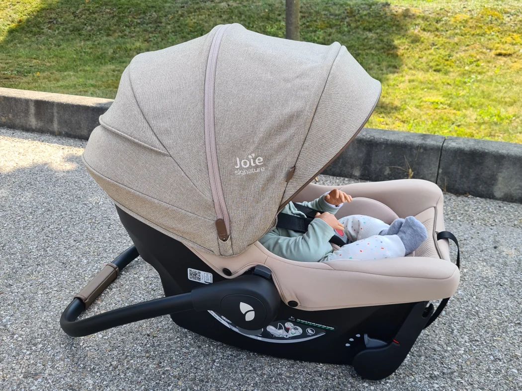tragebügel abgeklappt joie signature sprint babyschale
