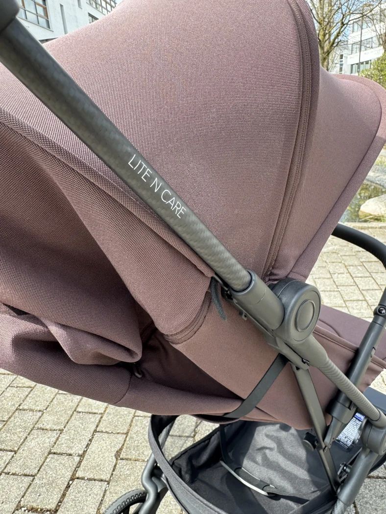 hauck lite n care seitenansicht branding