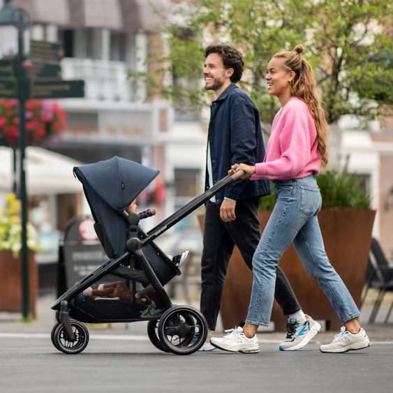 Maxi-Cosi 2 -in- 1 Combi Stroller Zelia³ Reversible Seat & Carrycot in One, Adjustable Pushers, 22 kg - Essential Graphite