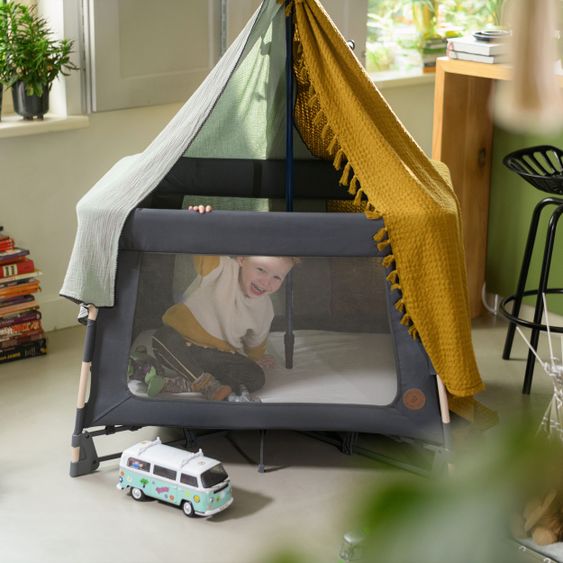 Maxi-Cosi 3 in 1 Reisebett Swift Reisebett, Beistellbett, Laufstall mit Matratze & Tragetasche nur 7 kg - Beyond Graphite