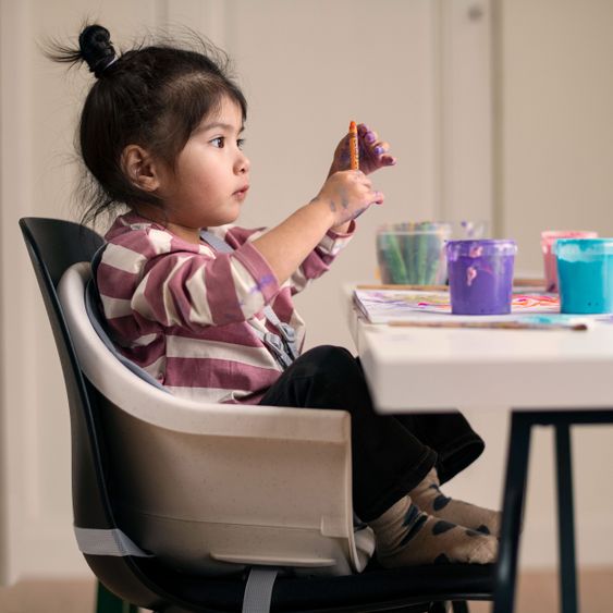 Maxi-Cosi 8in1 high chair Moa growing from 6 months-5 years high chair, booster seat, table, chair & stool - Beyond White