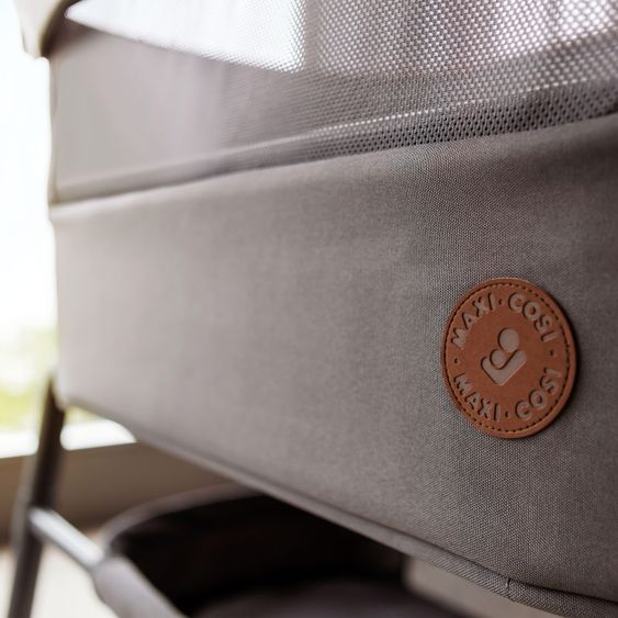 Maxi-Cosi Beistellbett Iora klappbar, inkl. Matratze & Reisetasche - Essential Graphite