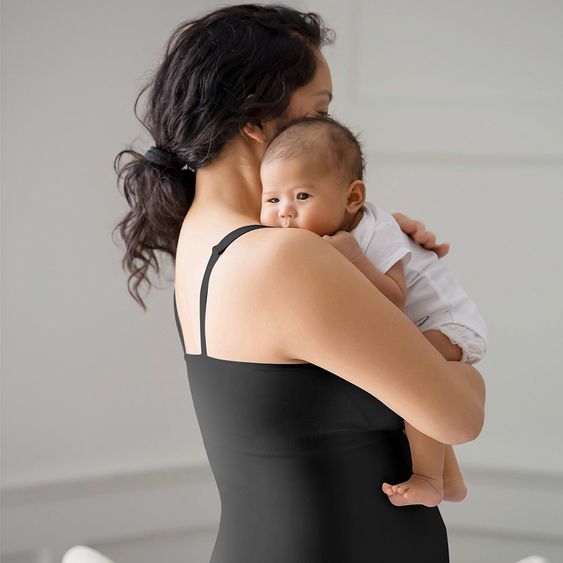 Medela Komfort-Top für Schwangerschaft und Stillzeit - Schwarz - Gr. S