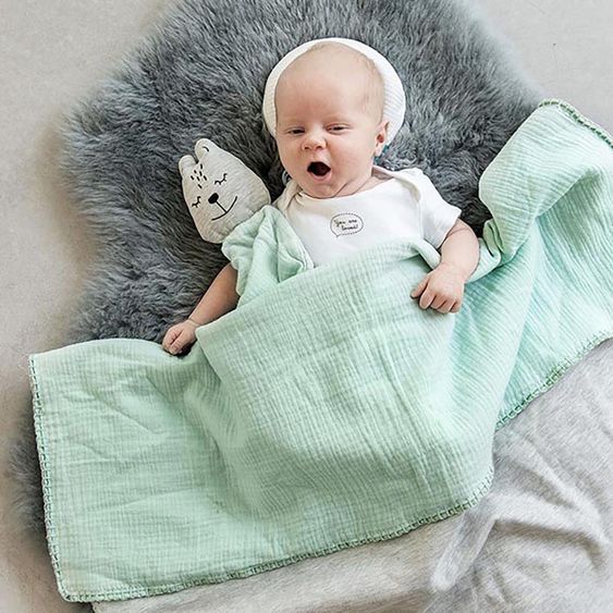 Medibino Babydecke / Kuscheldecke - 80 x 85 cm - Fresh Mint