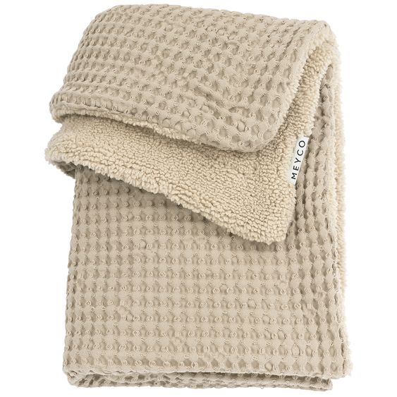 https://media.babyartikel.de/meyco-kuscheldecke-teddy-75-x-100-cm-waffel-sand-218-000-33-01-d0.jpeg?preset=large