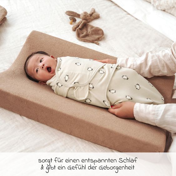 Meyco Swaddle bag - Penguin - Soft Sand - Gr. 0-3 months