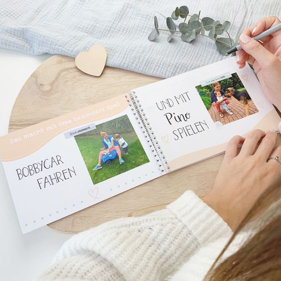 Mintkind Erinnerungsbuch / Familienbuch / Babybuch - Ich und meine Oma