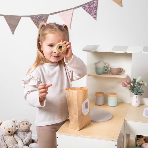 MUSTERKIND Spielküche & Cafe Robusta seitliche Theke, Markise, Spüle, Herd, Backofen & Gaskochfeld - Weiß / Natur