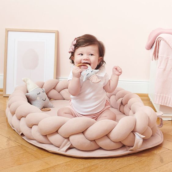 nordic coast company Babynest / Kuschelnest - geflochten - Rosa