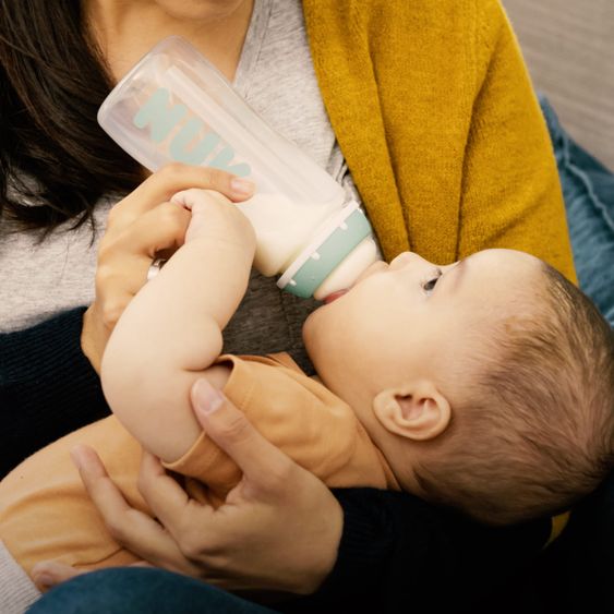 Nuk PP-Flasche First Choice Plus Anti-Colic 300 ml + Silikon-Sauger Gr. M - Temperature Control