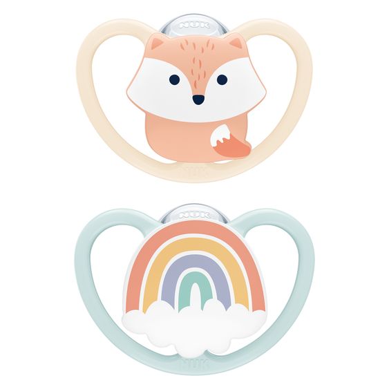 https://media.babyartikel.de/nuk-schnuller-2er-pack-space-silikon-0-6-m-fuchs-regenbogen-10176328-d0.png?preset=large