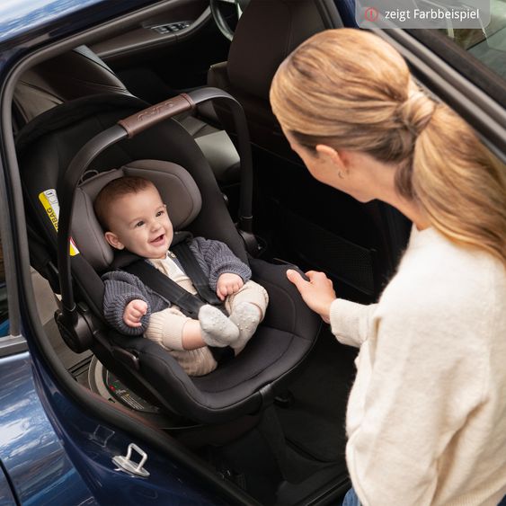 Nuna Babyschale ARRA flex i-Size ab Geburt bis 13 kg (40 cm - 87 cm) Liegeposition 157° inkl. Sitzverkleinerer & Sonnenverdeck nur 3,9 kg - Cosmopolitan