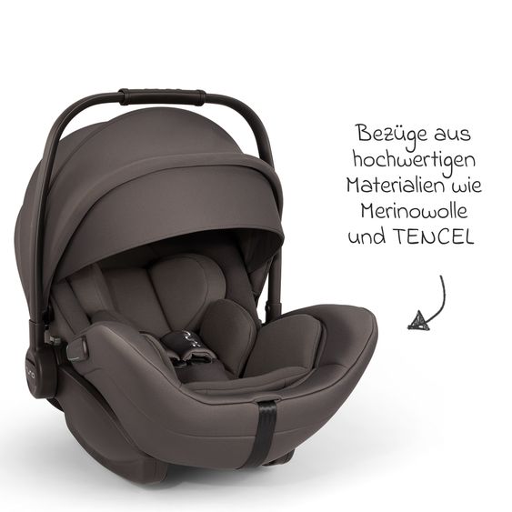 Nuna Babyschale ARRA flex i-Size inkl. Base Curv ab Geburt bis 13 kg (40 cm - 87 cm) Liegeposition 157° , Sitzverkleinerer, Sonnenverdeck, Polsterschutz, Spieltier - Thunder