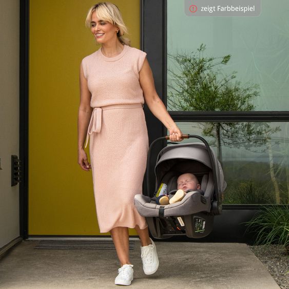 Nuna Babyschale PIPA next i-Size inkl. Base next ab Geburt bis 13 kg (40 cm - 83 cm) inkl. Sitzverkleinerer, Sonnenverdeck mit Dream Drape, Polsterschutz nur 2,8 kg - Cedar