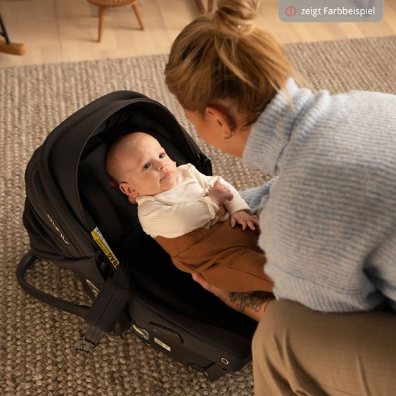 Nuna Babyschale PIPA urbn R 129 ab Geburt bis 13 kg (40 cm - 75 cm) mit Isofix inkl. Sitzverkleinerer & Sonnenverdeck nur 3,3 kg - Cedar