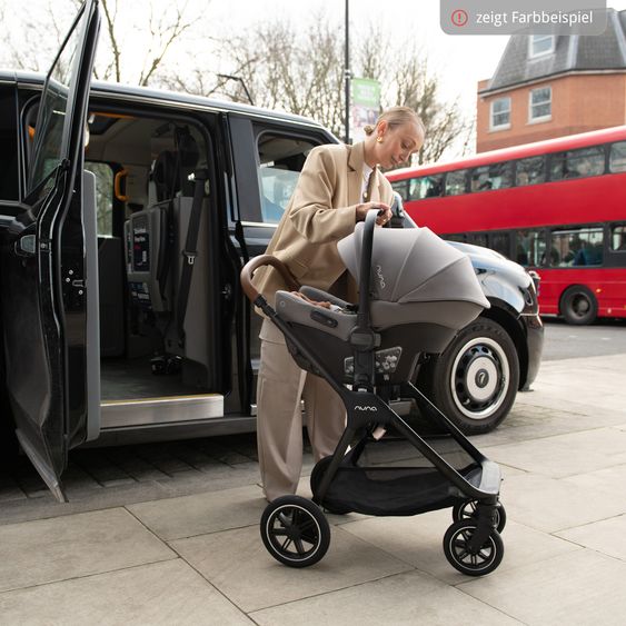 Nuna Babyschale PIPA urbn R 129 ab Geburt bis 13 kg (40 cm - 75 cm) mit Isofix inkl. Sitzverkleinerer & Sonnenverdeck nur 3,3 kg - Cedar