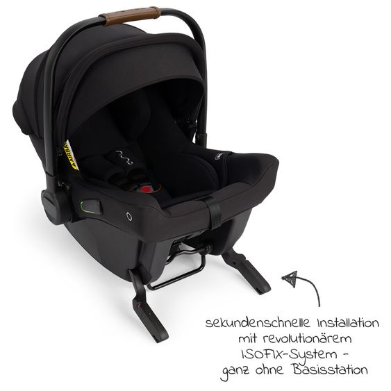 Nuna Babyschale PIPA urbn R129 ab Geburt bis 13 kg (40 cm - 75 cm) inkl. Sitzverkleinerer & Sonnenverdeck nur 3,3 kg mit Isofix - Caviar