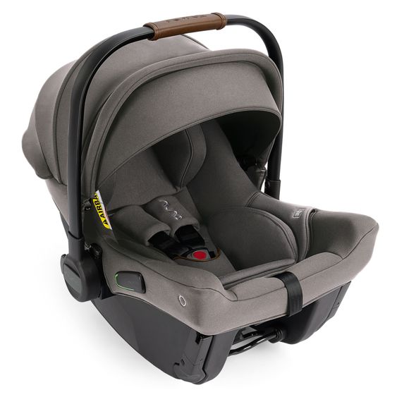 Nuna Babyschale PIPA urbn R129 ab Geburt bis 13 kg (40 cm - 75 cm) inkl. Sitzverkleinerer & Sonnenverdeck nur 3,3 kg mit Isofix - Granite