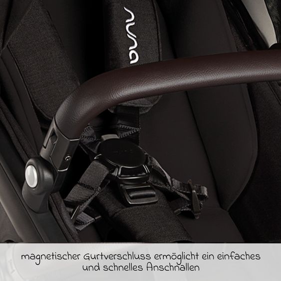 Nuna Buggy e Passeggino sportivo DEMI next bis 22 kg con Rider Board, chiusura magnetica della cintura, sedile Allwetter reversibile, maniglione regolabile in altezza, protezione visiva integrata incl. adattatore e copertura antipioggia - Caviar