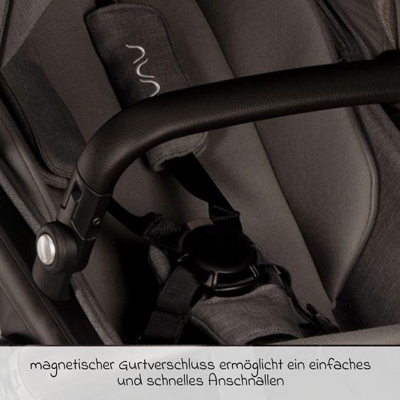 Nuna Buggy e Passeggino sportivo DEMI next bis 22 kg con Rider Board, chiusura magnetica della cintura, sedile Allwetter reversibile, maniglione regolabile in altezza, protezione visiva integrata incl. adattatore e copertura antipioggia - Thunder