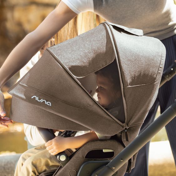 Nuna Buggy & Sports Stroller MIXX next up to 22 kg with magnetic belt buckle, reversible all-weather seat, height-adjustable push handle, integrated sunshade incl. adapter, knee blanket & rain cover - Pistachio