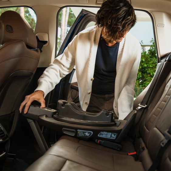 Nuna Isofix base station BASE Curv rotatable for Pipa next, Arra flex, Todl next, Cari next - Black