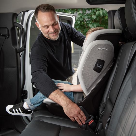 Nuna Car seat AACE Lx i-Size from 3.5 years - 12 years (100 cm - 150 cm) incl. Isofix & cupholder - Seasalt