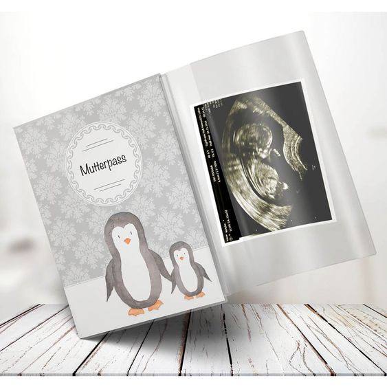 OLGS Babyartikel Mutterpasshülle Black & White - Pinguin