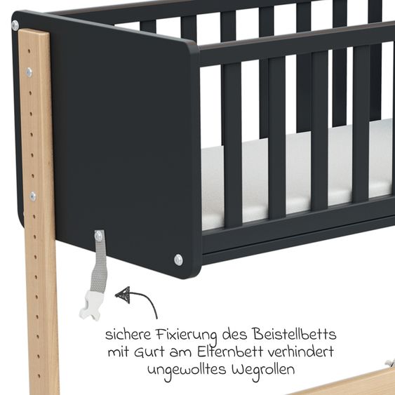 Osann Beistell- und Multifunktionsbett 5in1 mit Rollen inkl. Matratze - Bett, Sitzbank, Stubenwagen, Schreibtisch & Spielzeugtruhe in einem - Natur-Graphit