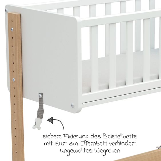 Osann Beistell- und Multifunktionsbett 5in1 mit Rollen inkl. Matratze - Bett, Sitzbank, Stubenwagen, Schreibtisch & Spielzeugtruhe in einem - Natur-Weiß