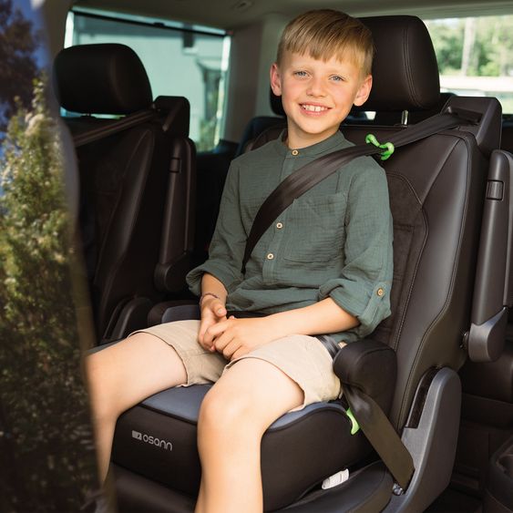 Osann Seggiolino di rialzo Junior Isofix Gurtfix i-Size da 7 anni a 12 anni (126 cm - 150 cm) solo 3,3 kg - Nero