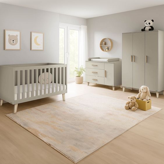 https://media.babyartikel.de/pinolino-kinderzimmer-set-tami-extrabreit-gross-mit-3-turigem-kleiderschrank-bett-wickelkommode-extrabreit-uni-beige-100033xg-d0.png?preset=large