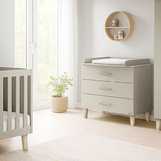 Pinolino Wickelkommode Tami breit mit abnehmbarem Wickelaufsatz inkl. 3 Schubkästen - Uni Beige