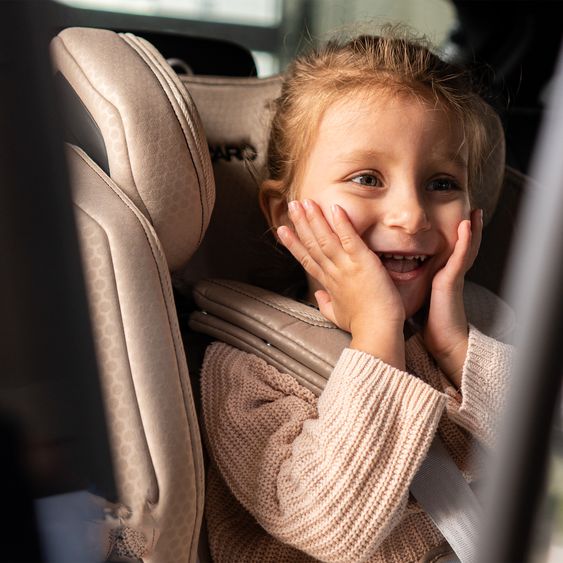 Recaro Rear-facing car seat Xenon 1 Kid swivel from 3 months - 7 years (61 cm - 125 cm) with seat reducer incl. Isofix base with support leg - Elegant Beige