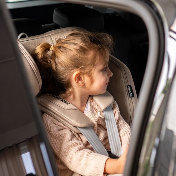 Recaro Rear-facing car seat Xenon 1 Kid swivel from 3 months - 7 years (61 cm - 125 cm) with seat reducer incl. Isofix base with support leg - Elegant Beige
