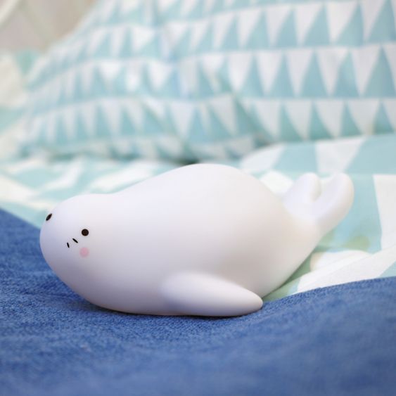 Reer Nachtlicht Lumilu Lazy Friends - Seal - Weiß